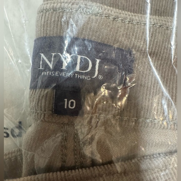 NYDJ stretch corduroy pants - Picture 5 of 8
